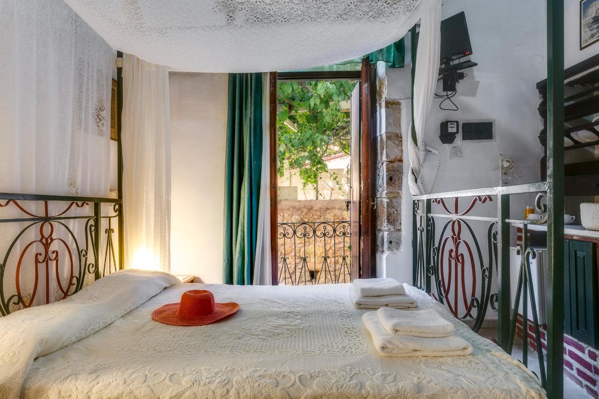 Ifigenia Rooms By Marios Χανιά Εξωτερικό φωτογραφία